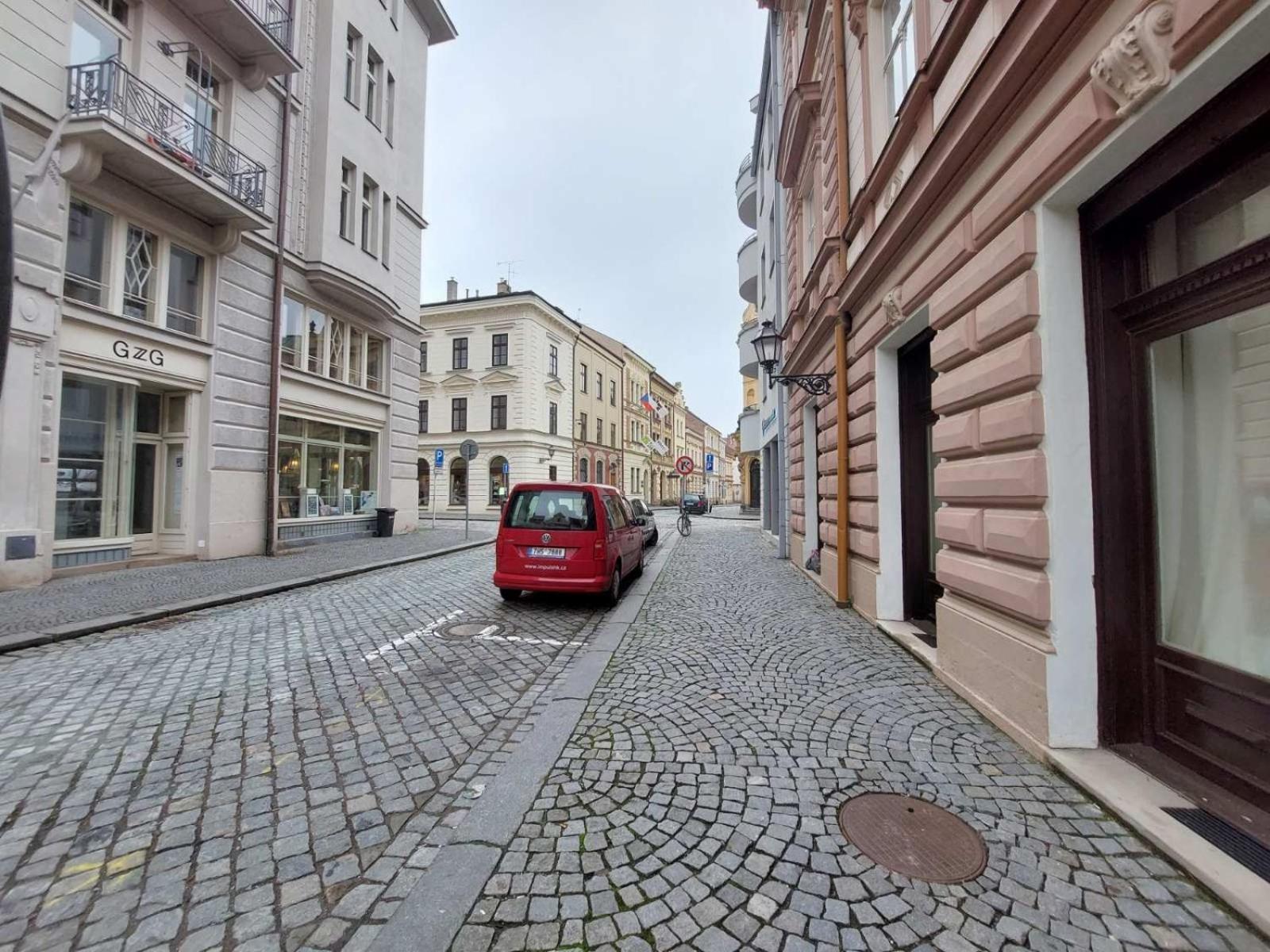 Exkluzivni Apartman V Prizemi V Hradci Kralove Hradec Králové 外观 照片